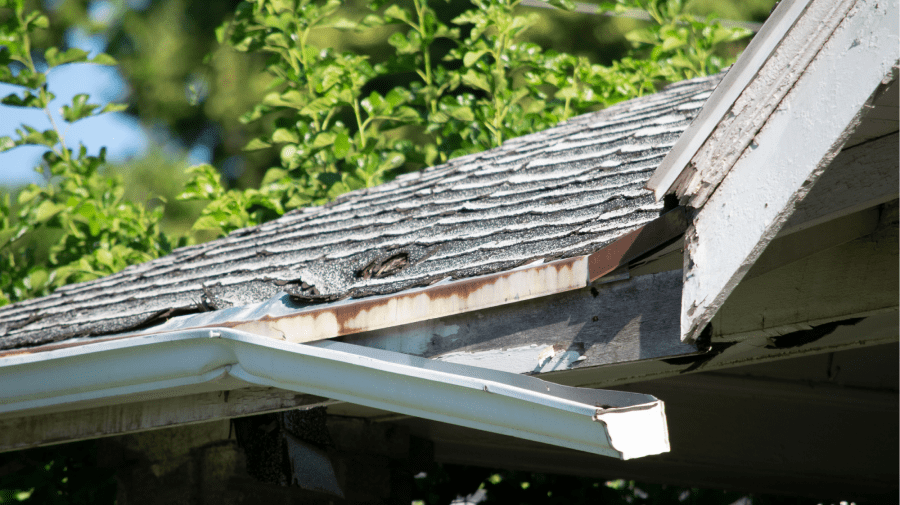 roofing of a house with some breakdowns